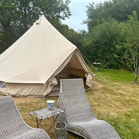 Chambre Au Jardin Tente De Charme Eguzon-Chantome Exterior foto