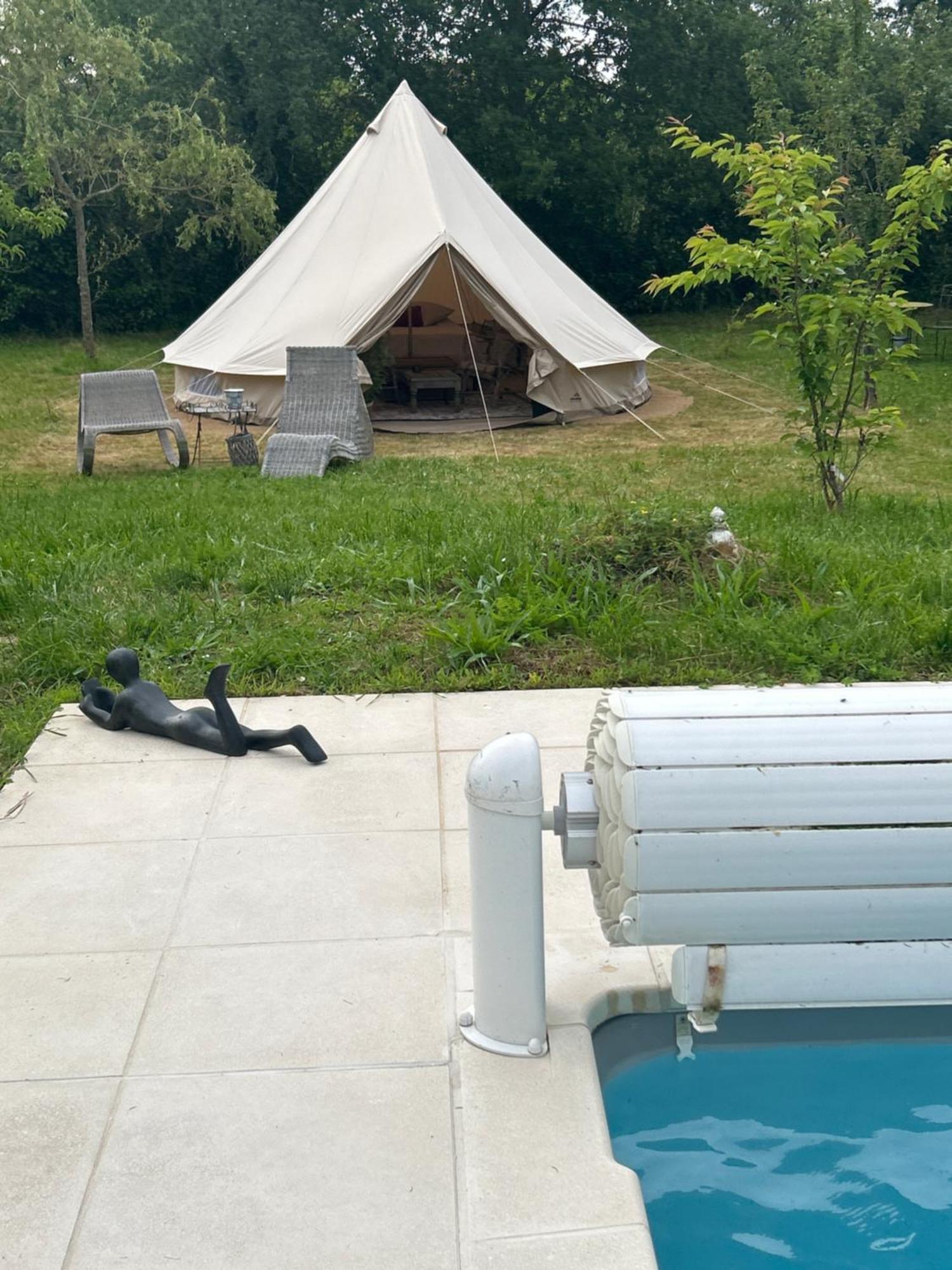 Chambre Au Jardin Tente De Charme Eguzon-Chantome Exterior foto